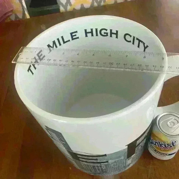 Starbucks Giant Extremely Limited Series 2.5 Gallon Denver Skyline Serie… - Picture 11 of 13